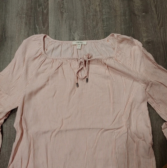 Como Blu Striped Tier Bell Sleeve Top - Picture 3 of 4